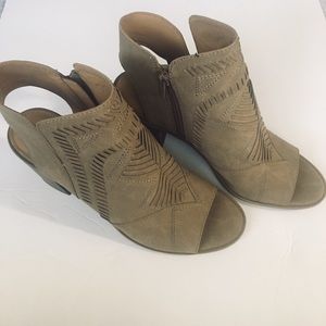 Universal Thread microsuede Western Boots Size 10